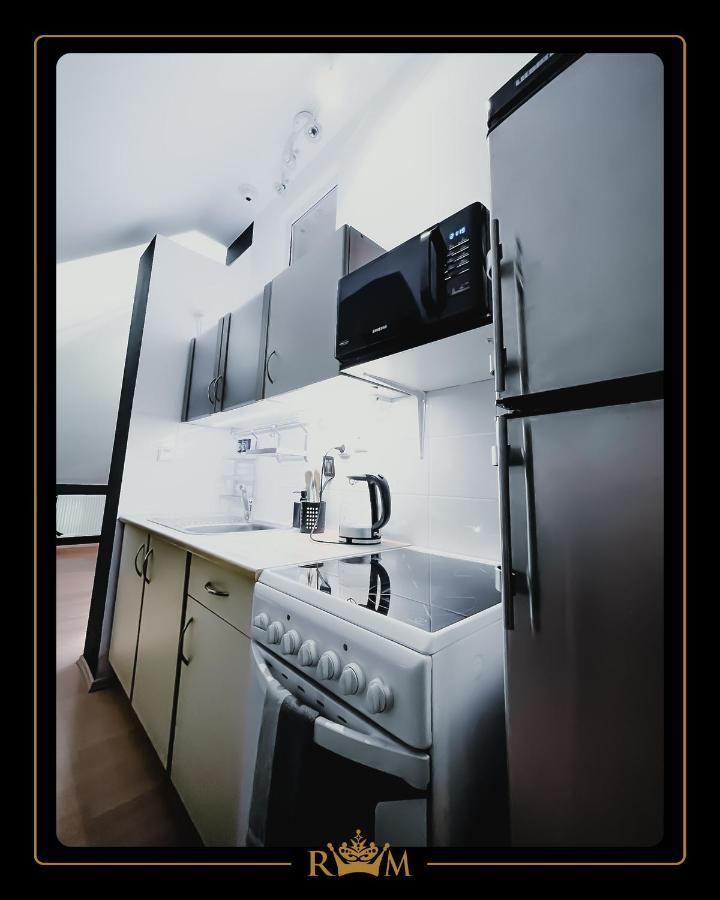 Rm Luxury Apartment In Prague • 6 People • Free Parking • Pets Buitenkant foto