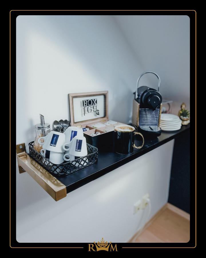 Rm Luxury Apartment In Prague • 6 People • Free Parking • Pets Buitenkant foto